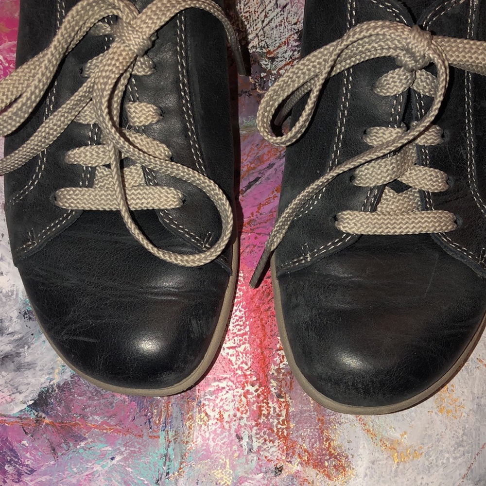 Aetrex Shoes - Picture 2 of 6